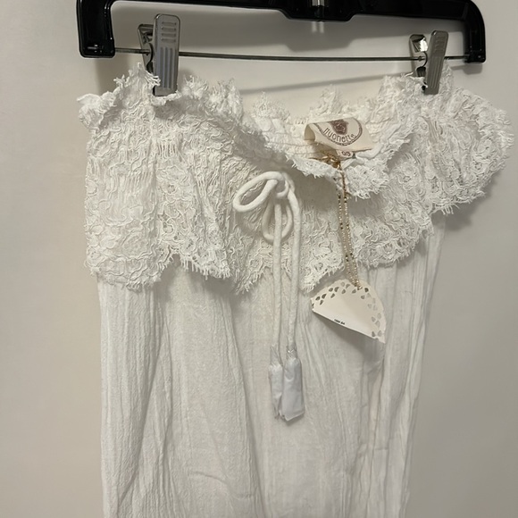 Muche Muchette Bounty White Lace Trim Romper - Picture 7 of 10